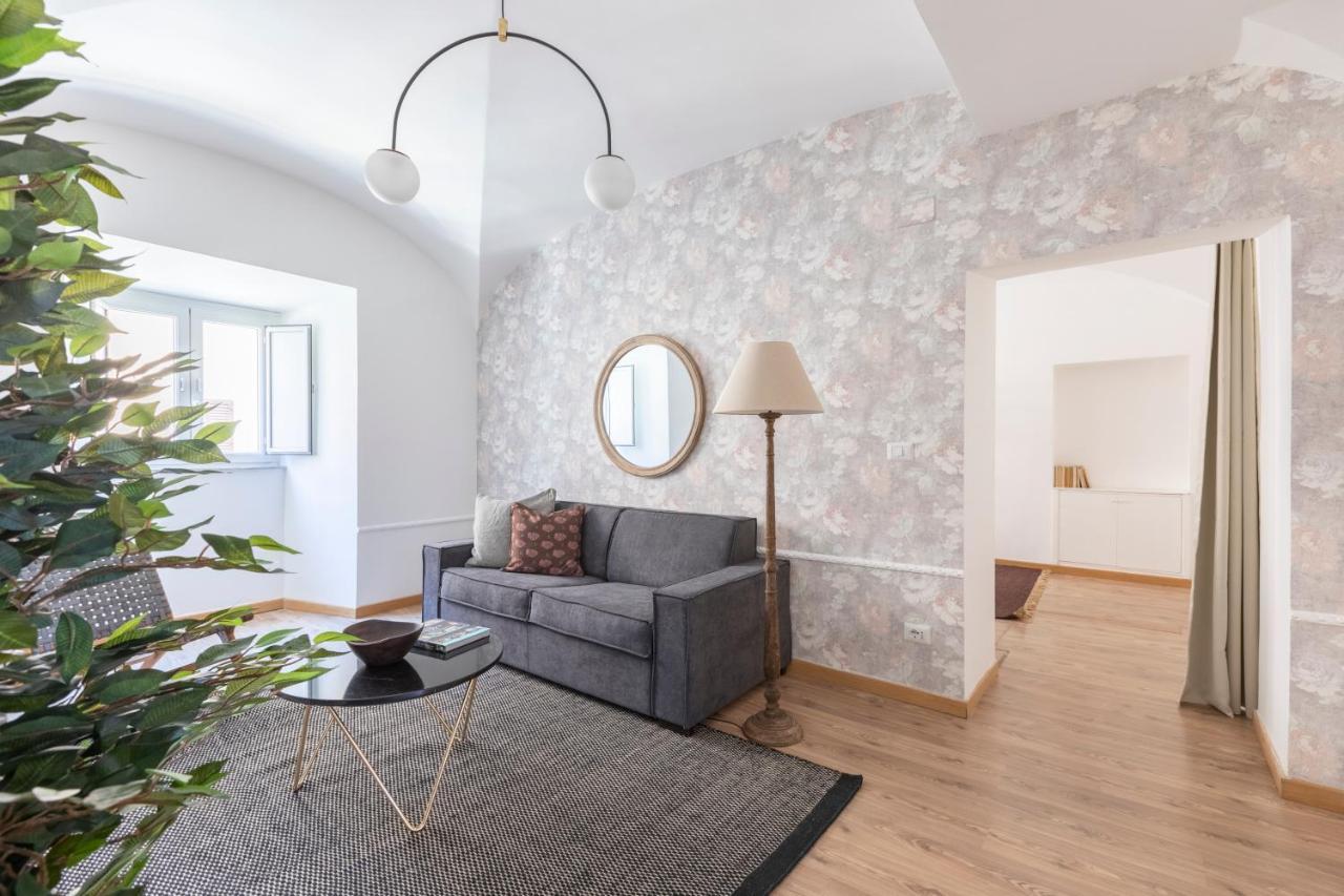 Sonder At Colosseum Cloisters Aparthotel Roma Esterno foto