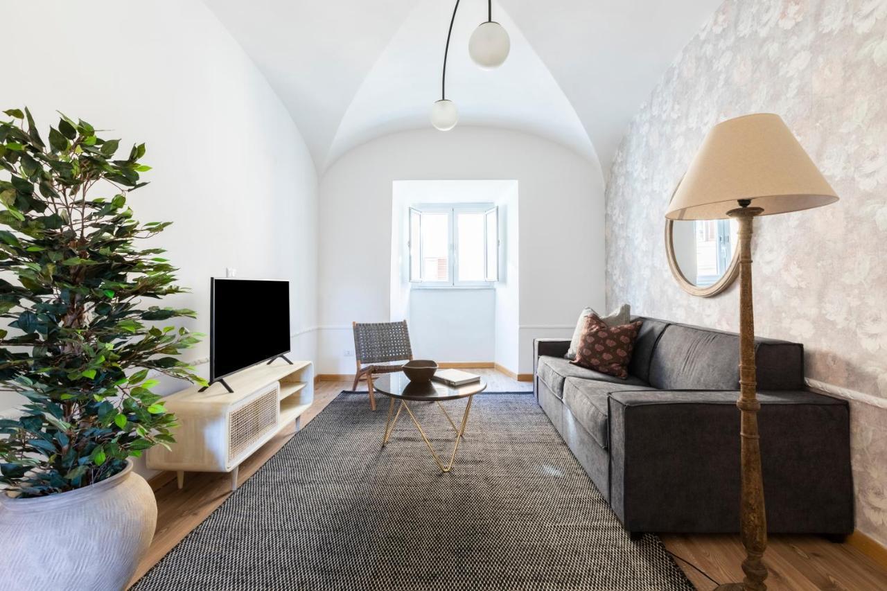Sonder At Colosseum Cloisters Aparthotel Roma Esterno foto
