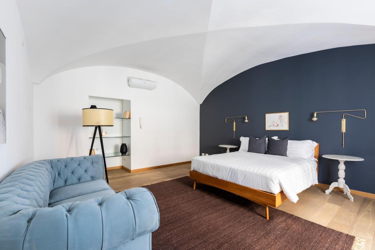 Sonder At Colosseum Cloisters Aparthotel Roma Esterno foto