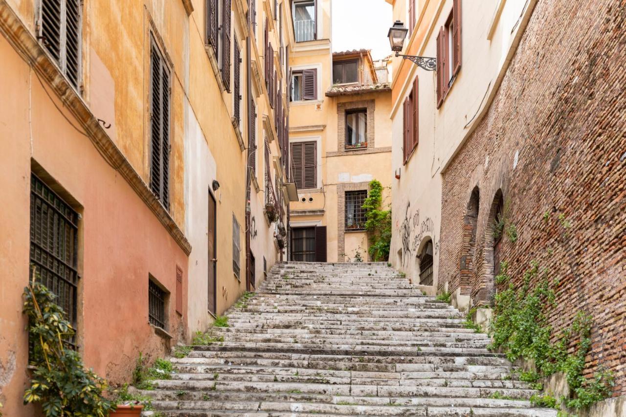 Sonder At Colosseum Cloisters Aparthotel Roma Esterno foto