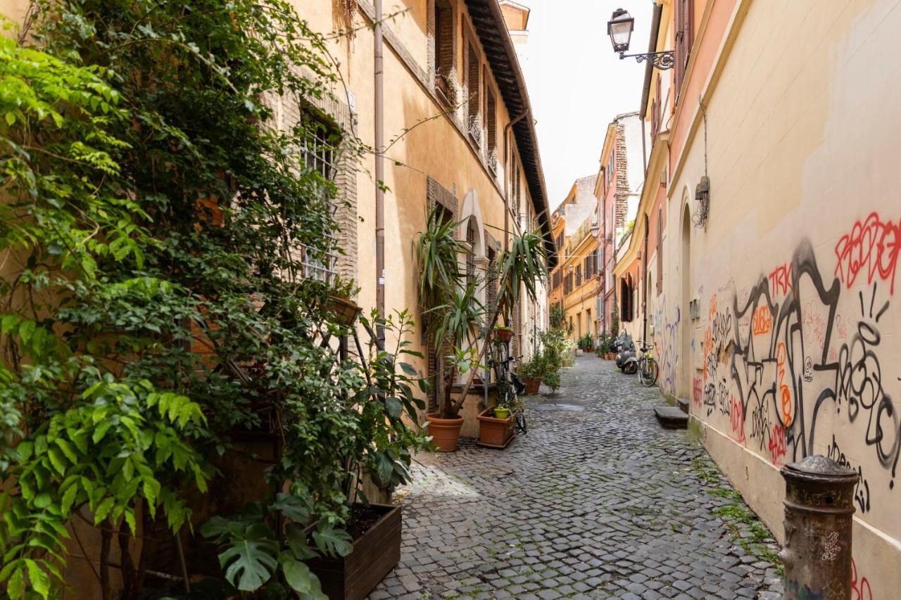 Sonder At Colosseum Cloisters Aparthotel Roma Esterno foto